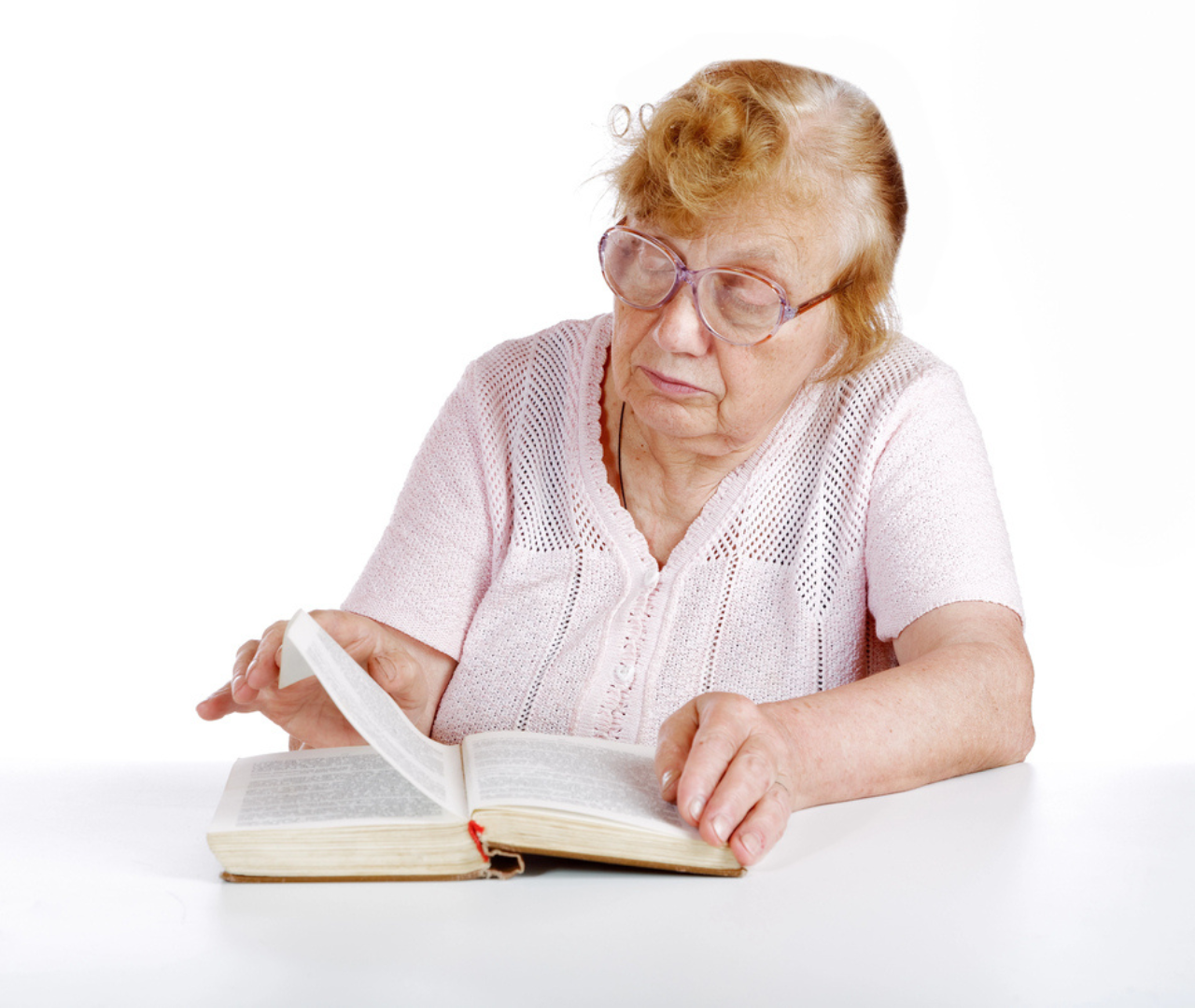 Book Lovers Day: Encouraging a Lifelong Love of Reading in Older Adults